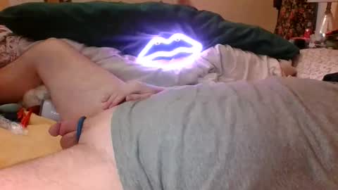 Snapshot of rockinghard7 chatting on 05/11/26, 01:28 cum mature edging daddy cock online show from 05/11/26, 01:28