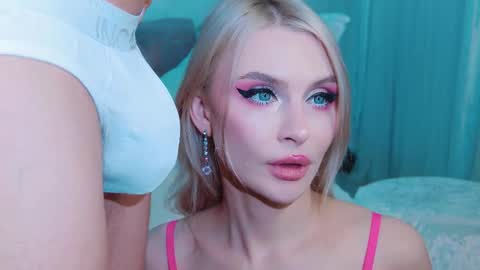 Lina and Den online show from 01/17/26, 06:51