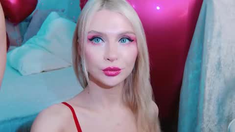 Lina and Den online show from 02/17/26, 06:21