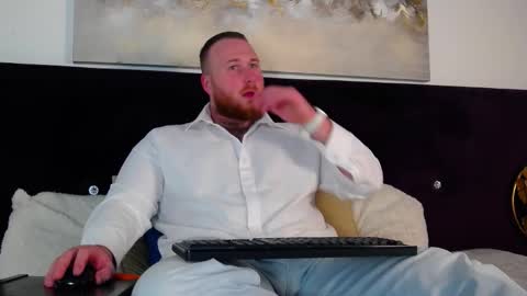 Snapshot of roddy_riss chatting on 12/03/25, 10:24 Roddy online show from 12/03/25, 10:24