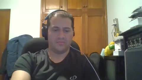 Snapshot of rodfer chatting on 12/18/25, 09:04 Rodfer online show from 12/18/25, 09:04