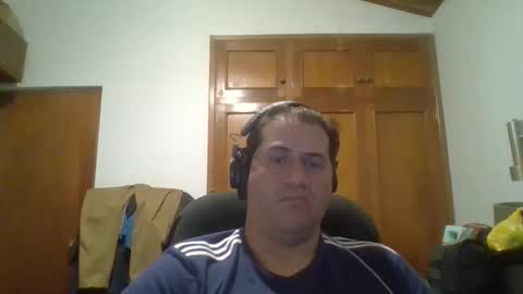 Snapshot of rodfer chatting on 03/25/26, 09:26 Rodfer online show from 03/25/26, 09:26