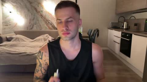 Snapshot of rodrigoveira chatting on 07/15/26, 10:59 Rodrigo online show from 07/15/26, 10:59