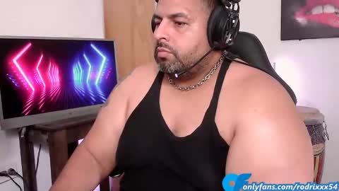 Snapshot of rodrixxx54 chatting on 01/12/25, 12:18 rodrixxx54 online show from 01/12/25, 12:18