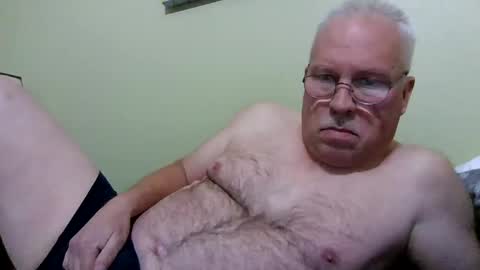 Snapshot of rodstud641 chatting on 01/10/25, 11:29 rodstud641 online show from 01/10/25, 11:29