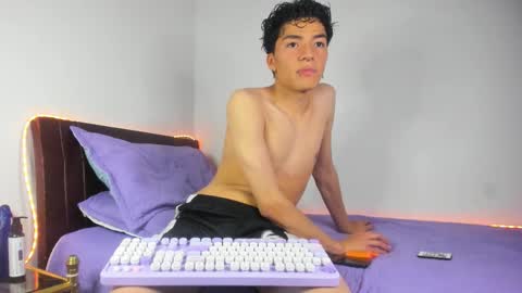 Snapshot of rofflust chatting on 02/24/26, 01:36 Roff Lust online show from 02/24/26, 01:36