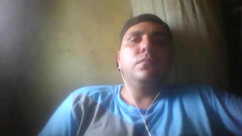 Snapshot of roger3600 chatting on 10/25/25, 06:57 Roger online show from 10/25/25, 06:57