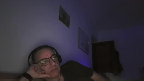 Snapshot of rogerrabbit2023 chatting on 09/18/25, 08:22 rogerrabbit2023 online show from 09/18/25, 08:22