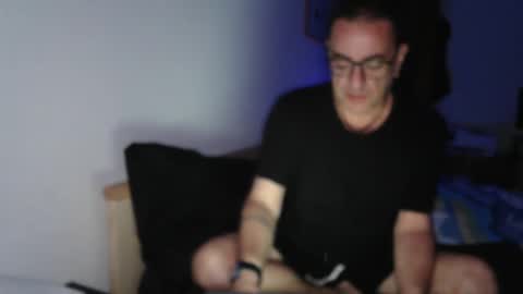 Snapshot of rogerrabbit2023 chatting on 09/19/25, 11:27 rogerrabbit2023 online show from 09/19/25, 11:27