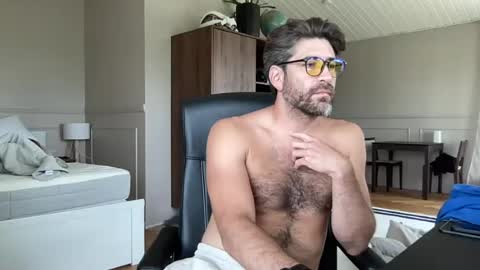 Roger Sterling online show from 07/23/26, 10:57