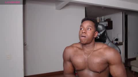 Snapshot of rogger_physique chatting on 02/03/25, 05:18 Rogger online show from 02/03/25, 05:18