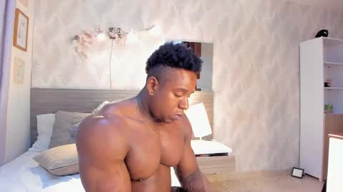 Snapshot of rogger_physique chatting on 05/06/26, 06:08 Rogger online show from 05/06/26, 06:08