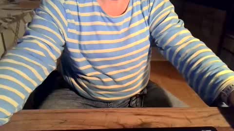 Snapshot of rolandloser1000 chatting on 01/15/25, 06:51 rolandloser1000 online show from 01/15/25, 06:51