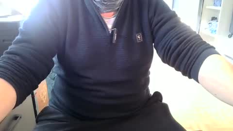 Snapshot of rolandloser1000 chatting on 02/23/25, 02:04 rolandloser1000 online show from 02/23/25, 02:04