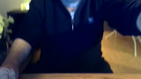 Snapshot of rolandloser1000 chatting on 02/23/25, 08:00 rolandloser1000 online show from 02/23/25, 08:00