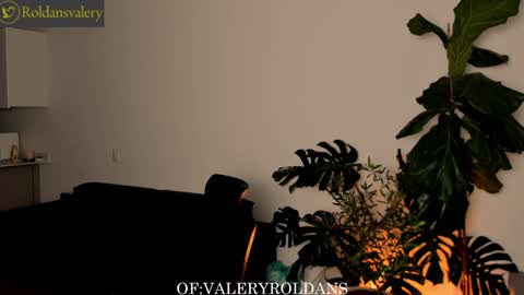Snapshot of roldansvalery chatting on 02/05/25, 05:52 Valery Roldans online show from 02/05/25, 05:52
