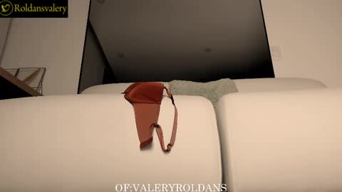 Snapshot of roldansvalery chatting on 02/26/25, 05:31 Valery Roldans online show from 02/26/25, 05:31
