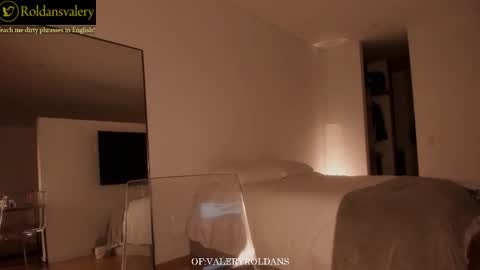 Valery Roldans online show from 03/29/26, 01:49