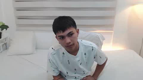 rolenzo18 online show from 03/17/26, 01:47