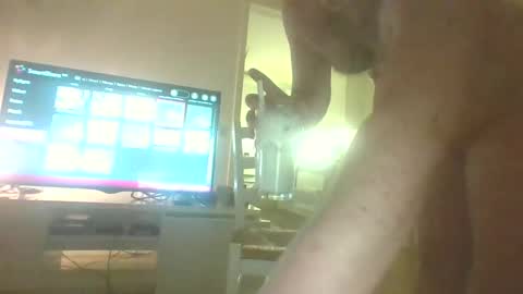 Snapshot of rollinghard90 chatting on 01/28/25, 12:05 rollinghard90 online show from 01/28/25, 12:05