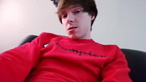 Snapshot of rolper27 chatting on 02/18/25, 10:36 Rolper27 online show from 02/18/25, 10:36