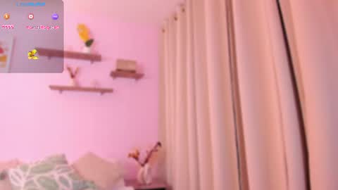 Snapshot of roma_lovee chatting on 08/05/26, 11:24 Roma online show from 08/05/26, 11:24