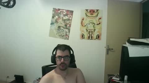 romainb72 online show from 04/15/26, 06:09