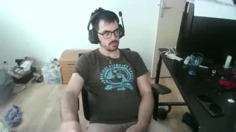 Snapshot of romainb72 chatting on 04/29/26, 12:20 romainb72 online show from 04/29/26, 12:20