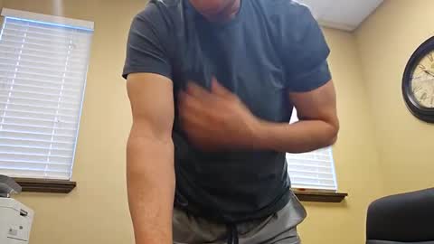 Snapshot of romanteeks chatting on 01/22/25, 06:52 romanteeks online show from 01/22/25, 06:52