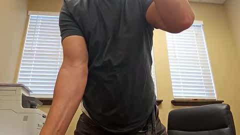 Snapshot of romanteeks chatting on 02/12/25, 10:04 romanteeks online show from 02/12/25, 10:04