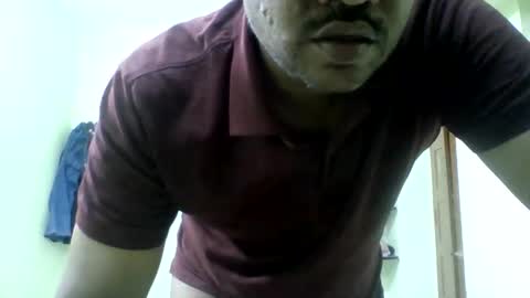 Snapshot of romantic_shades chatting on 12/19/25, 08:16 romantic_shades online show from 12/19/25, 08:16