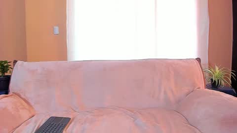 Is A Belle online show from 01/28/25, 12:11