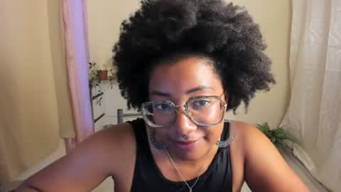Snapshot of romantic_stargirl chatting on 06/23/26, 11:03 Is A Belle online show from 06/23/26, 11:03