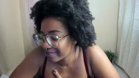 Snapshot of romantic_stargirl chatting on 07/02/26, 03:23 Is A Belle online show from 07/02/26, 03:23