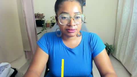 Snapshot of romantic_stargirl chatting on 07/05/26, 02:51 Is A Belle online show from 07/05/26, 02:51