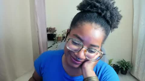 Snapshot of romantic_stargirl chatting on 07/05/26, 04:19 Is A Belle online show from 07/05/26, 04:19