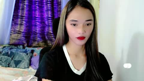 Snapshot of romanticslutxxx chatting on 12/05/24, 08:55 empress online show from 12/05/24, 08:55