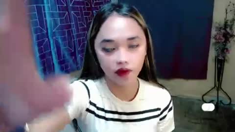 empress online show from 06/12/26, 01:54
