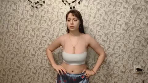 Snapshot of romeliamimozo chatting on 01/14/26, 11:05 Alya online show from 01/14/26, 11:05