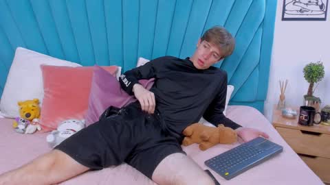 Romeo Ricci online show from 01/14/25, 04:18