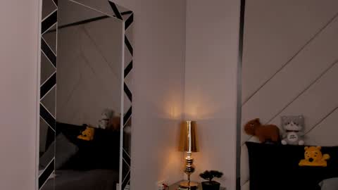 Romeo Ricci online show from 01/19/25, 03:42