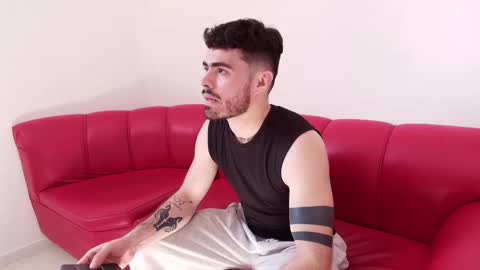 Snapshot of romeo_sexxx_ chatting on 01/16/25, 02:30 romeo_sexxx_ online show from 01/16/25, 02:30