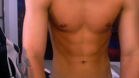 Snapshot of romeomillerr chatting on 10/21/25, 11:05 Romeo online show from 10/21/25, 11:05