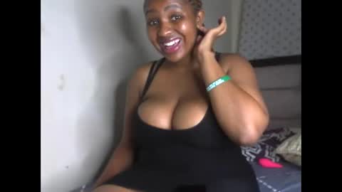 Snapshot of romina_26 chatting on 02/19/26, 07:43 Romina 26 online show from 02/19/26, 07:43