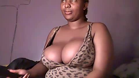 Snapshot of romina_26 chatting on 06/21/26, 03:20 Romina 26 online show from 06/21/26, 03:20