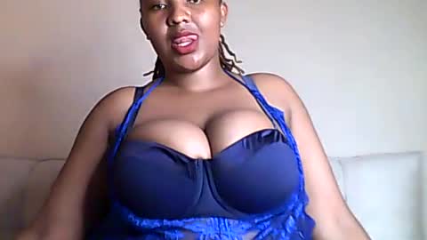 Snapshot of romina_26 chatting on 07/20/26, 01:24 Romina 26 online show from 07/20/26, 01:24