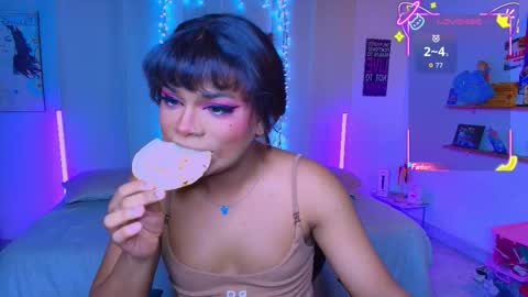 Snapshot of romirousexx chatting on 09/28/25, 11:04 Romi Rouse online show from 09/28/25, 11:04