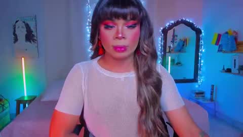 Snapshot of romirousexx chatting on 10/08/25, 04:32 Romi Rouse online show from 10/08/25, 04:32