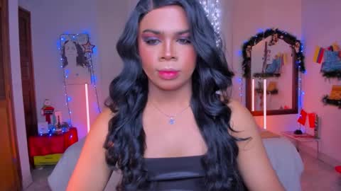 Snapshot of romirousexx chatting on 12/01/25, 04:28 Romi Rouse online show from 12/01/25, 04:28