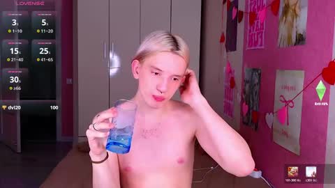 Ron online show from 03/26/26, 03:39